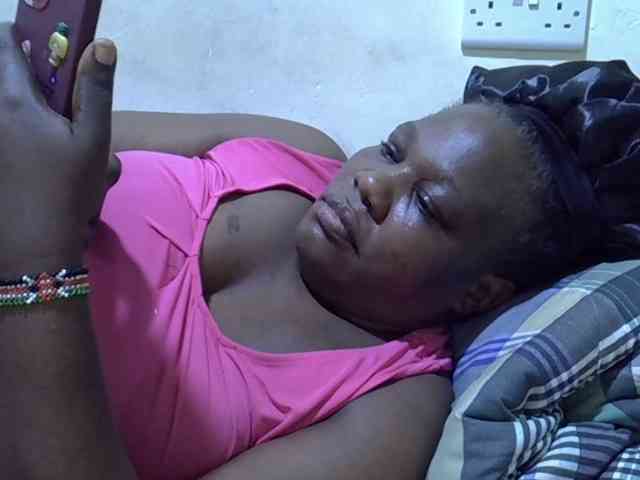 sexy-ebony254 webcam