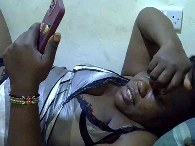 sexy-ebony254 webcam