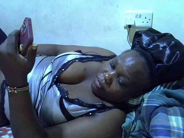 sexy-ebony254 webcam