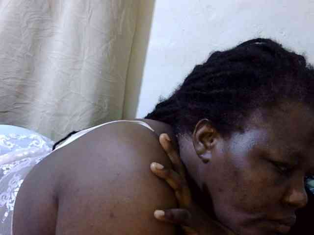 sexy-ebony254 webcam