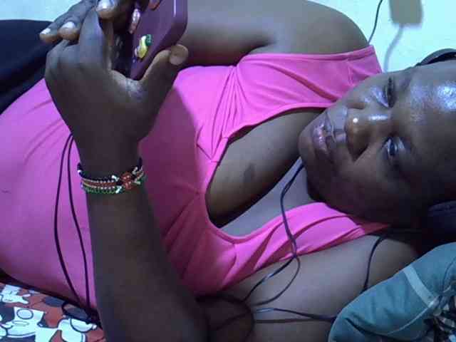 sexy-ebony254 webcam