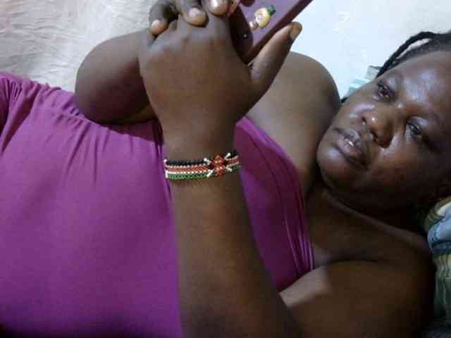 sexy-ebony254 webcam