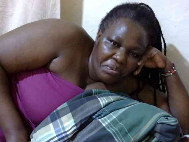 sexy-ebony254 webcam