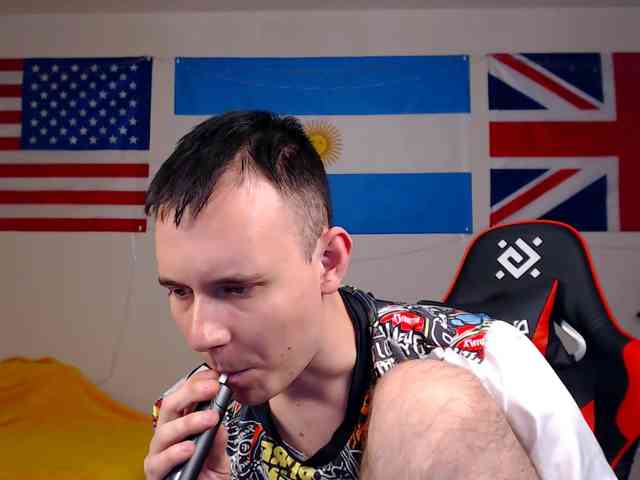 maks-night Live Webcam on BongaCams