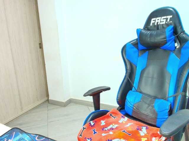 Discover 25 years old Sophiiaaxx from BongaCams Sophiiaaxx from BongaCams