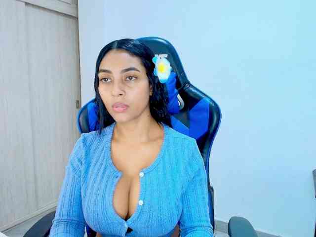 Sophiiaaxx Sophiiaaxx