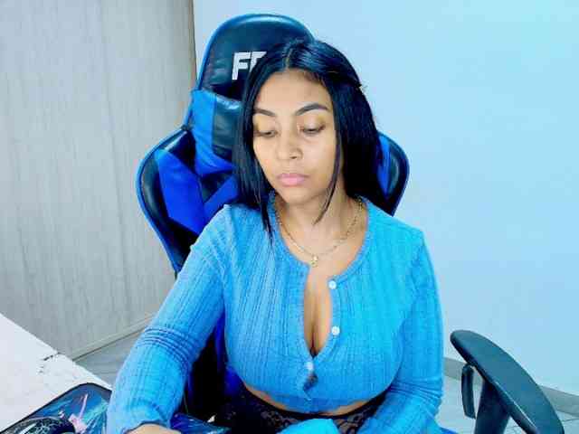 Sophiiaaxx Sophiiaaxx