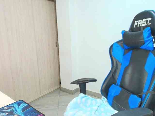 Sophiiaaxx webcam