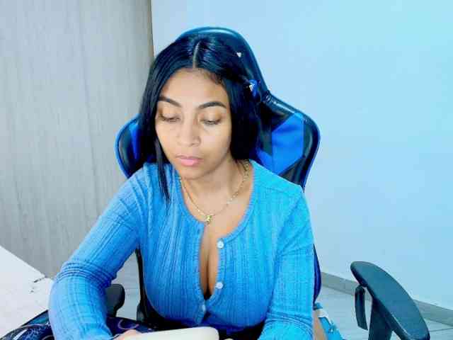 Sophiiaaxx Sophiiaaxx