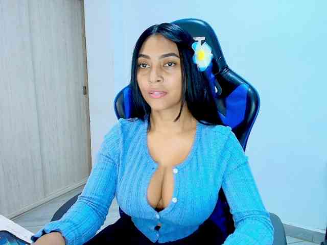 Sophiiaaxx Sophiiaaxx