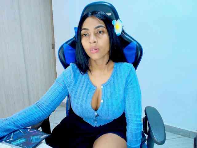 Sophiiaaxx Sophiiaaxx