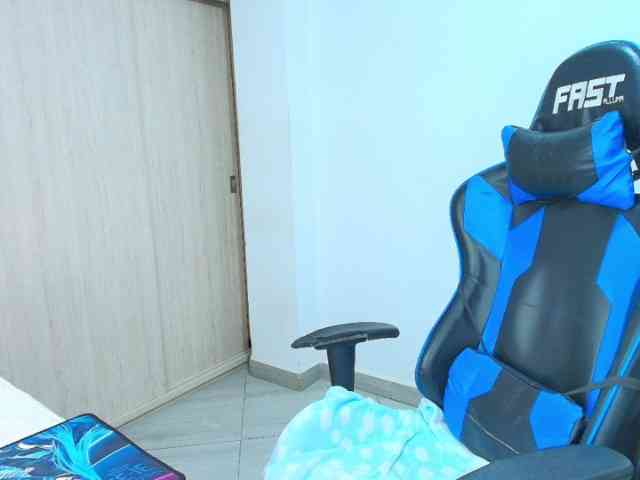 Sophiiaaxx webcam