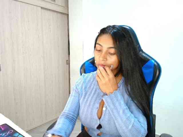 Sophiiaaxx Sophiiaaxx