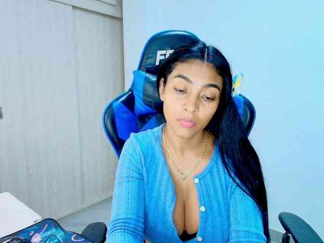 Sophiiaaxx Sophiiaaxx