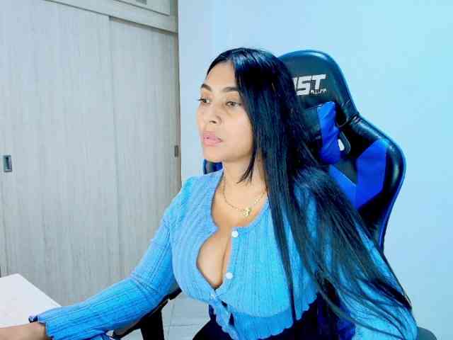 Sophiiaaxx Sophiiaaxx