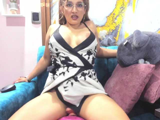 jessica-ly90's BongaCams show and profile