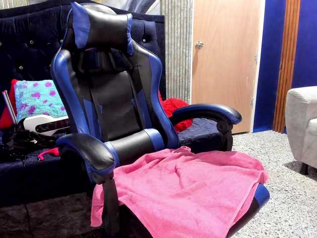 jessica-ly90's BongaCams show and profile