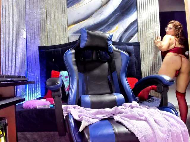 jessica-ly90's BongaCams show and profile