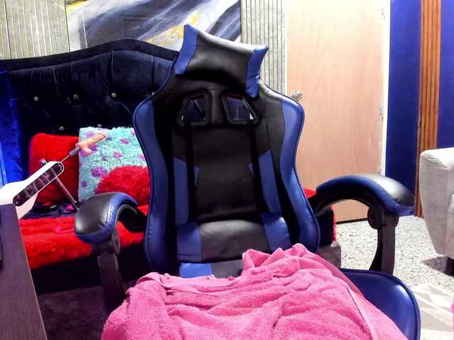 jessica-ly90's BongaCams show and profile