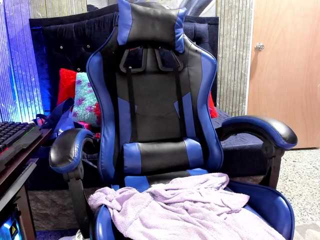 jessica-ly90's BongaCams show and profile