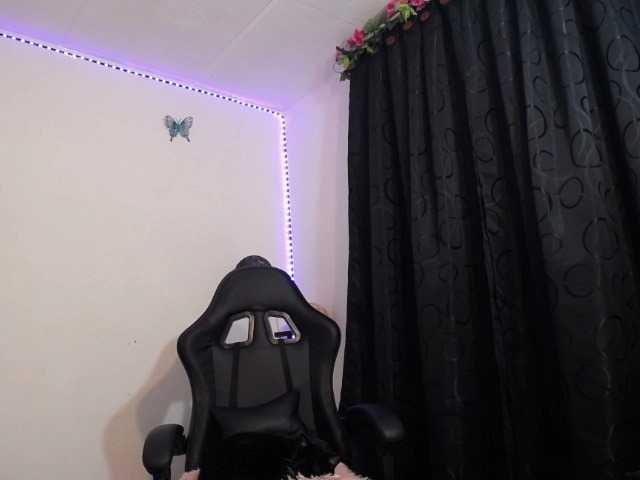 AliceVargas from BongaCams is Freechat