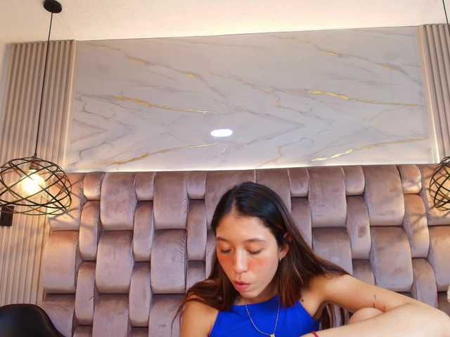 DullceEstrella's BongaCams show and profile