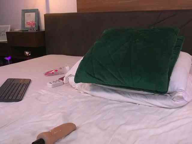 RaquelLustt webcam