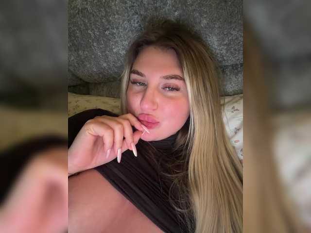 Kotofeyka1's BongaCams show and profile