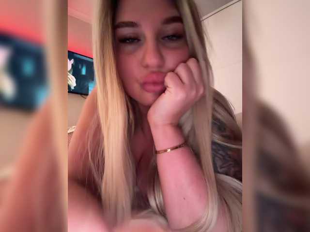 Kotofeyka1 from BongaCams is Freechat