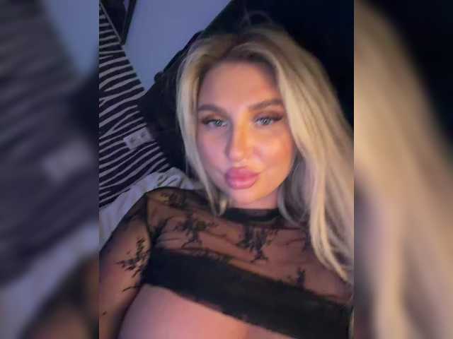 Sex chat gratuit in direct cu Kotofeyka1 pe BongaCams