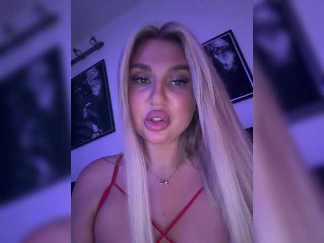 Sex chat gratuit in direct cu Kotofeyka1 pe BongaCams