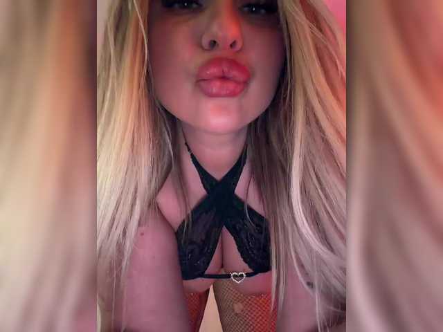 go to chat with Stiflers_mom