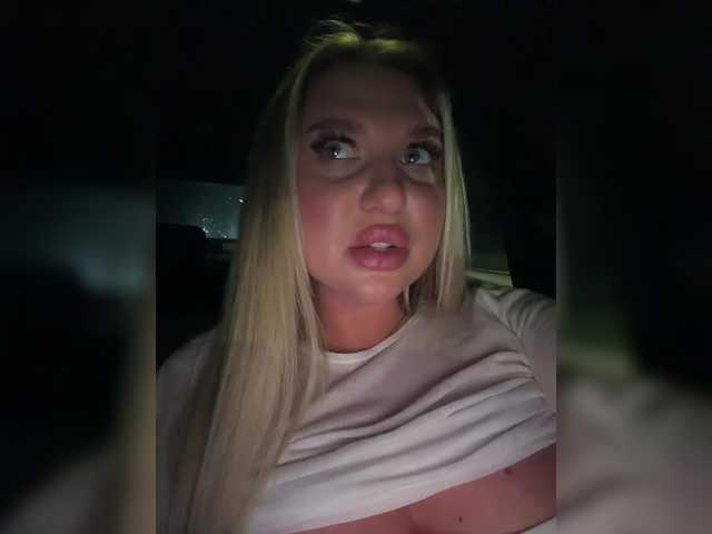 go to chat with Stiflers_mom