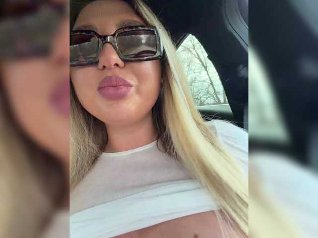 Kotofeyka1's BongaCams show and profile