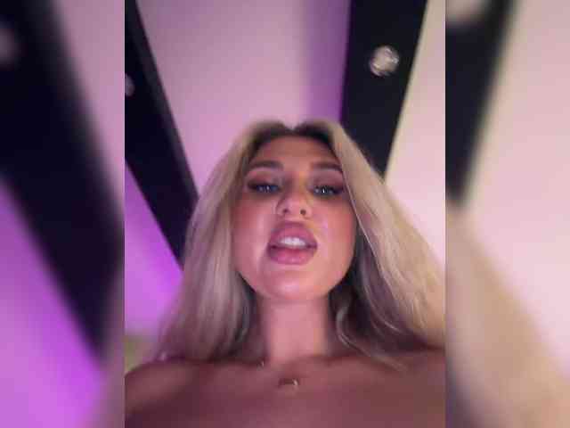 Kotofeyka1's webcam live show