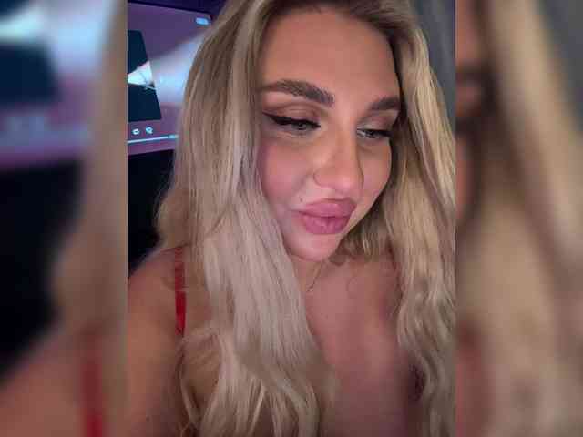 Kotofeyka1's webcam live show