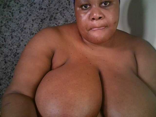 Ebonymagixs's BongaCams show and profile