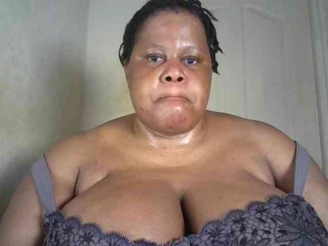 Ebonymagixs webcam