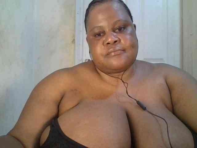 Ebonymagixs Live Webcam on BongaCams