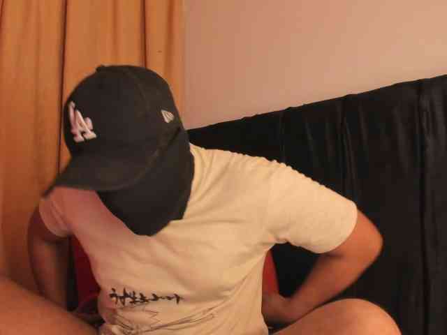 misterjhons2 Live Webcam on BongaCams