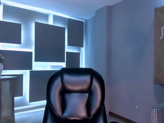 TiffannySins Porn Show