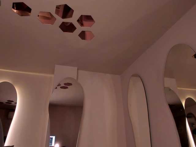 TiffannySins's BongaCams show and profile