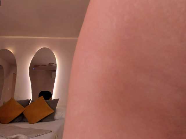 TiffannySins's BongaCams show and profile