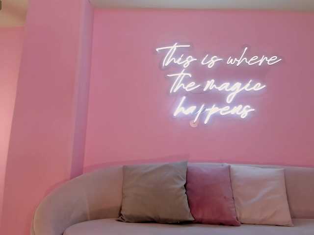 TiffannySins's BongaCams show and profile