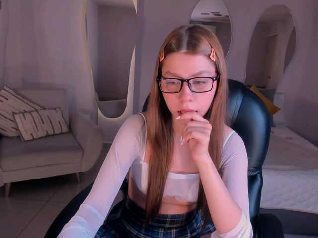 TiffannySins's BongaCams show and profile