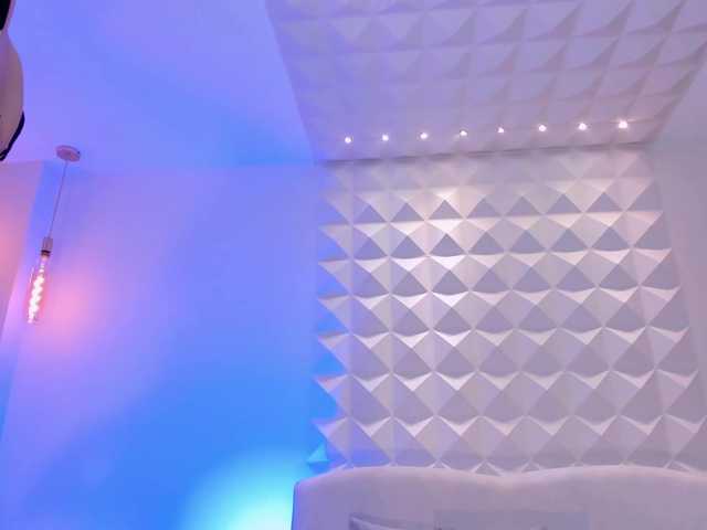 TiffannySins's BongaCams show and profile