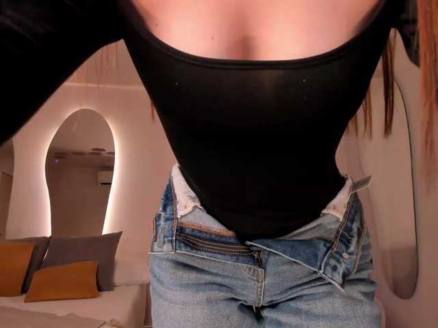 TiffannySins's BongaCams show and profile