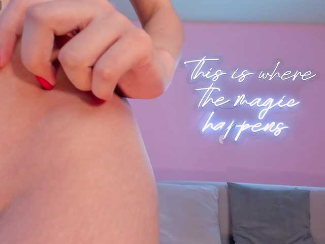 TiffannySins's BongaCams show and profile