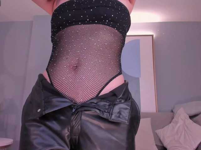 TiffannySins's BongaCams show and profile