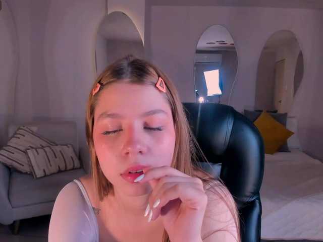 TiffannySins's BongaCams show and profile